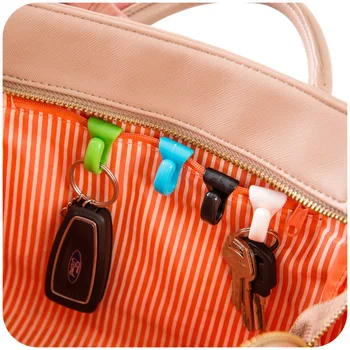 2 VNT ir spalvingas mini built-in maišą įrašą į kelią prarastas raktas kablys stovo saugoti įrašą, naudojamas įvairių rūšių maišelius