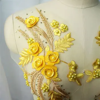 2VNT Geltonos spalvos Nėrinių Audinio 3D Gėlių Kutas Karoliukai, kalnų krištolas Išsiuvinėti Vestuvių Suknelė Appliques Siūti Pleistras Suknelė 