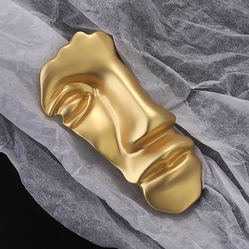 Flashbuy Naujos Konstrukcijos Metalo Abstrakčiai Veido Kaukė Sagės Smeigtukai Apykaklės Moterų Aukso Spalvos Pusė Veido Bižuterijos 2020 M.