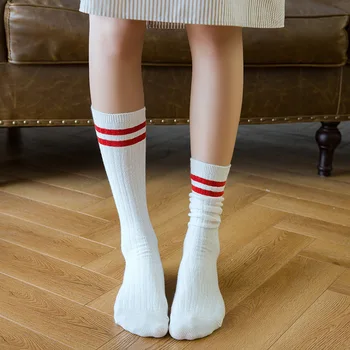 Kolegijos Stiliaus Dryžuotas Moterų Kojinės Kieto Juoda Balta Ilgos Kojinės Moterims Japonijos Kawaii Mielas Harajuku Derliaus Streetwear Kojos Sox