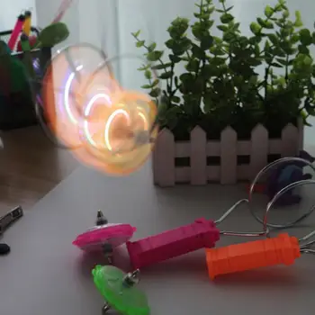 Magnetinio gyro spalvinga šviesos Magija Verpimo Viršuje Sukasi Giroskopas LED Šviesos Šou Juokingas Žaislas Vaikams, Vaikų Kalėdų Dovana