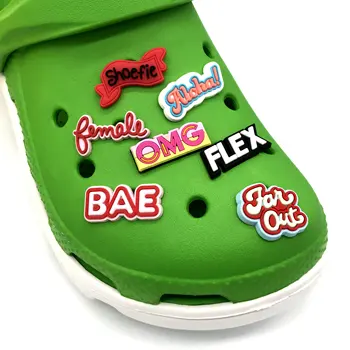 Naujausias Dizaineris Croc Papuošalai Pigūs Custom Naujų Lapų Minkšto PVC Animacinių filmų Croc Batų Žavesio Lūpų dažai Už Jibitz Žavesio Vaikų Dovanų