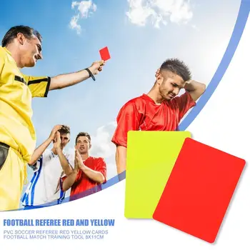 Profesionalų Futbolo Raudonos Ir Geltonos Korteles Įrašyti Futbolo Žaidynių Arbitras, Įrankis, Įranga Futbolo Rungtynės Priedų