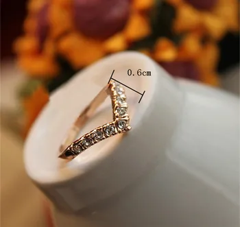 Unikalaus Dizaino, Glausta, Paprasta Stiliaus kalnų krištolas Crystal V formos Uodega Žiedas 8CRD23-2